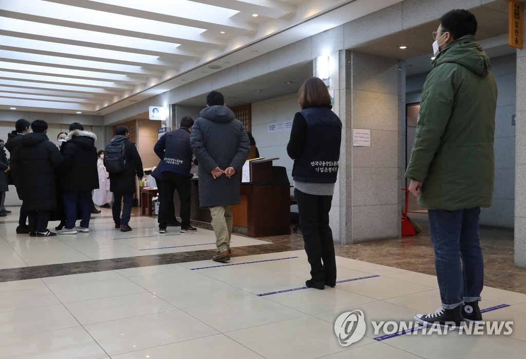 백기완 빈소 이틀째 각계 조문…시민들도 함께 추모