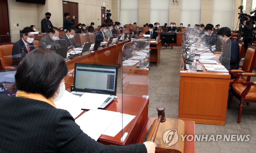 제주4·3특별법 개정안 상임위 통과…희생자엔 위자료