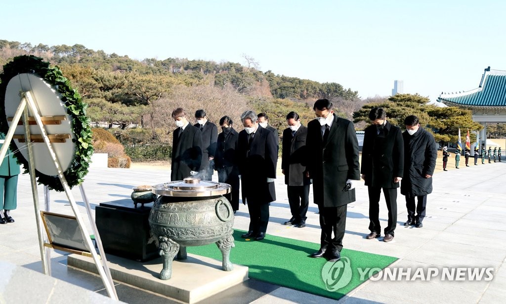 이기흥 체육회장, 현충원 참배로 두 번째 임기 시작
