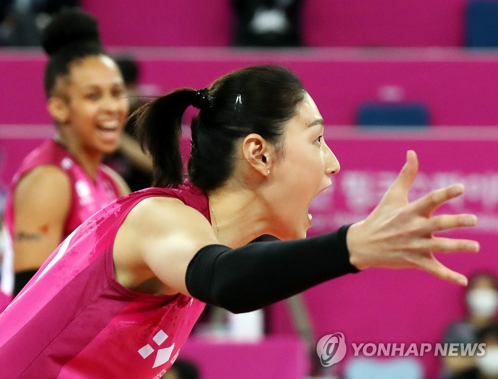 악재 이겨내고도 신중한 김연경 "말 한마디가 조심스러워"