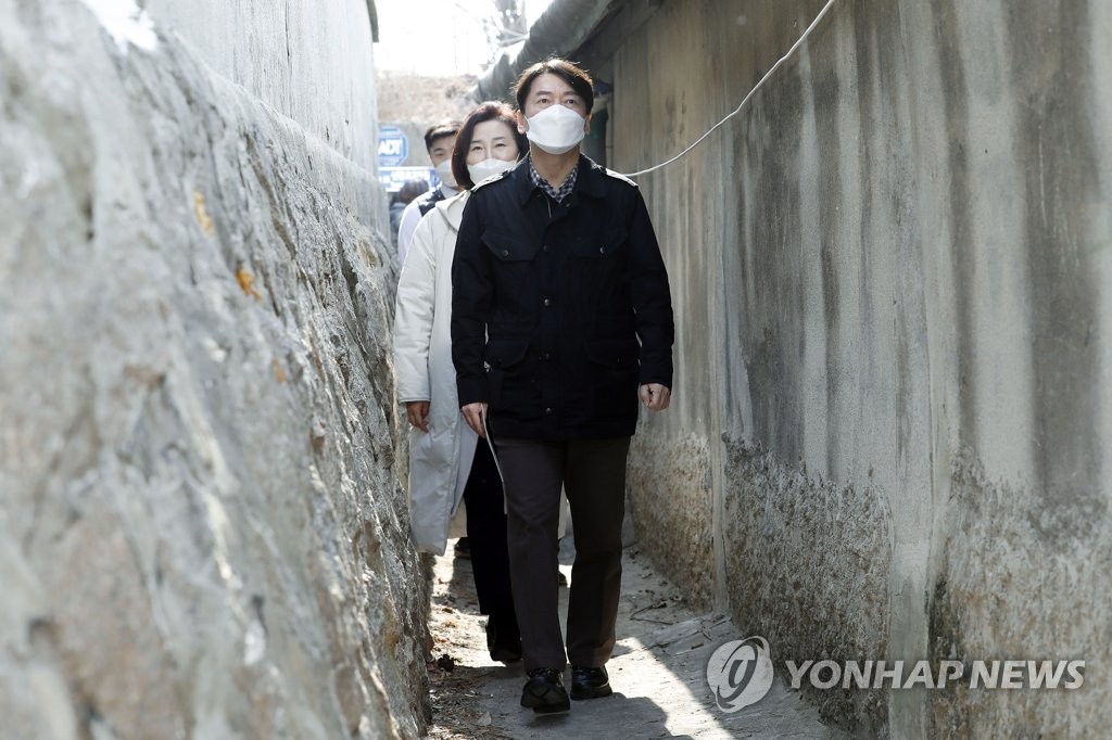 안철수 "국민 불안 해소 위해 AZ백신 먼저 맞을 용의"