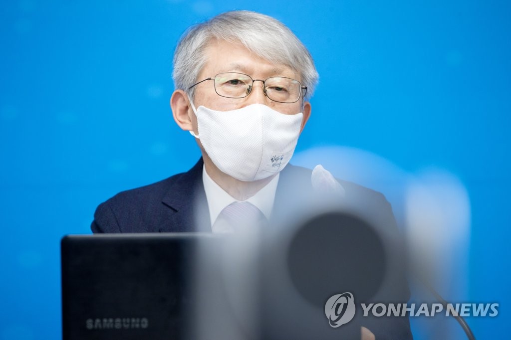 최기영 장관 "내년초 코로나19 국산 백신 개발 가능할 것"(종합)