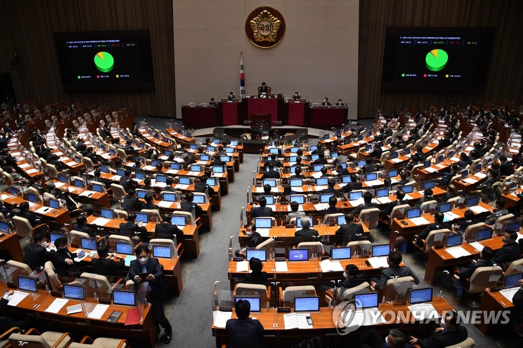 "제주4·3 완전한 해결로 가자"…특별법 개정안 통과 각계 환영