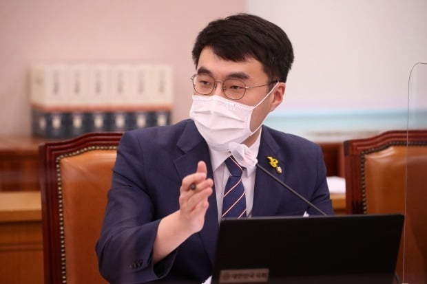 김남국 더불어민주당 의원이 의료법 개정안에 반발하는 의협을 향해 "의사가 깡패냐"고 꼬집었다. /사진=연합뉴스