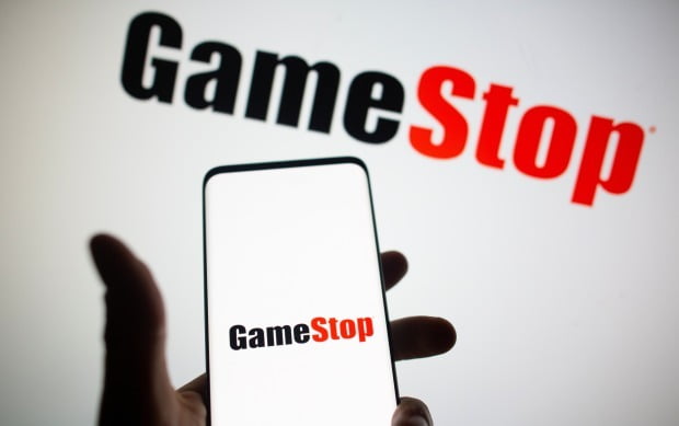 Is the rebellion of ants over?  Gamestop stock price plunged 42