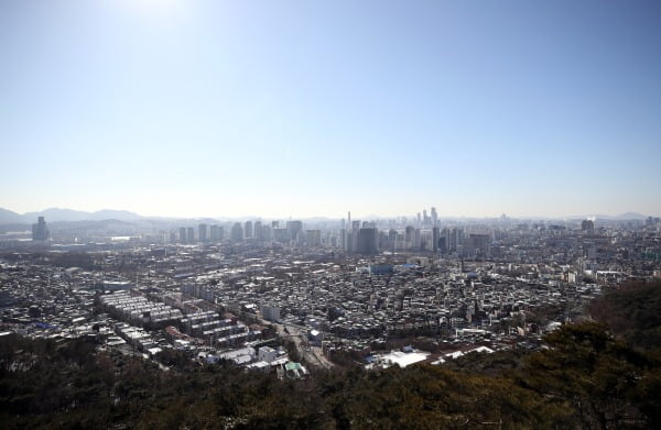 남산에서 바라본 서울 시내의 모습. 연합뉴스