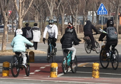 전국 포근한 토요일…낮 기온 10도 안팎