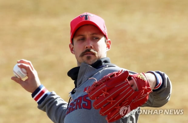 Professional baseball foreign players join training one after another…  Video report and remote prescription