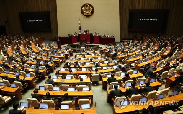 국회, 의원수당 인상분 전액기부…총 2억7천만원