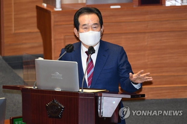 정총리 "고령층, AZ 차질 가능성…다른 백신 맞으면 돼"(종합)