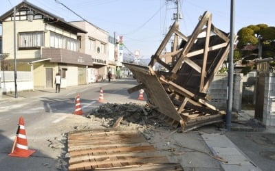 日스가 총리 "1주일 정도는 최대 진도 6강 여진 주의"