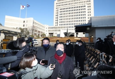 野 "김명수, 인사농단 심각…정권의 충견 작정"