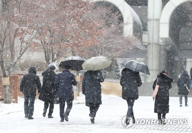 내일 전국 강추위…중부지방에는 짧고 강한 눈