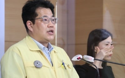 정부 "이번 주 상황 예의주시…필요시 거리두기 조정 검토"