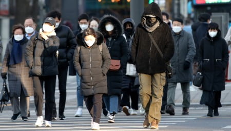 출근길 강추위에 체감온도 '뚝'…전국 눈이나 비[오늘의 날씨]