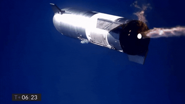 앞서 발사된 스타십의 시제품 'SN9'는 시험 비행 성공 이후 착륙에 실패해 폭발했다 [출처=스페이스X]