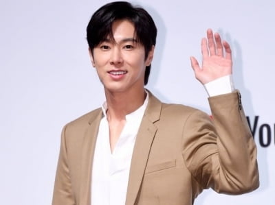 '감염병예방법 위반' 유노윤호 "실망드려서 죄송하다"