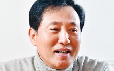 "손해보는 정치인이 결국 이긴다" [국회반장칼럼]