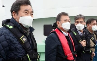 文 "가덕도 신공항, 균형발전 위한 '부울경 메가시티' 핵심고리"