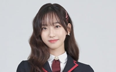 '펜하 주석경 役' 한지현, SNS 100만 팔로워 돌파 자축