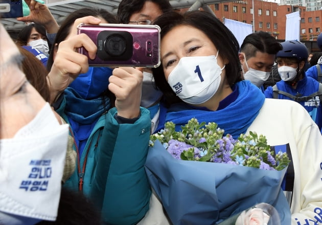 "정권 심판" 28.1% "야당 심판" 4.3%…사라진 '야당 심판론' [한경 여론조사]