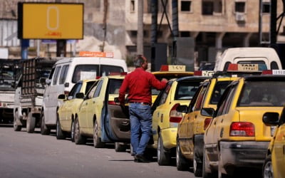 시리아, 수에즈 사태에 '연료 배급제' 돌입…'산유국이 왜' [선한결의 중동은지금]