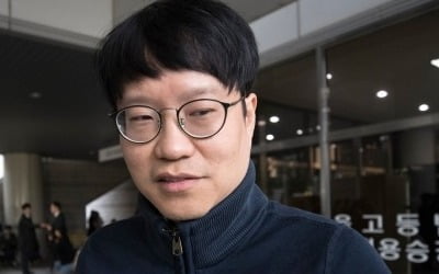 윤서인, 3·1절 비하 논란…"日순사보다 잔혹한 삼일운동 주최자"