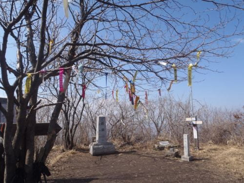 비단결 같은 산, 주금산(鑄錦山)