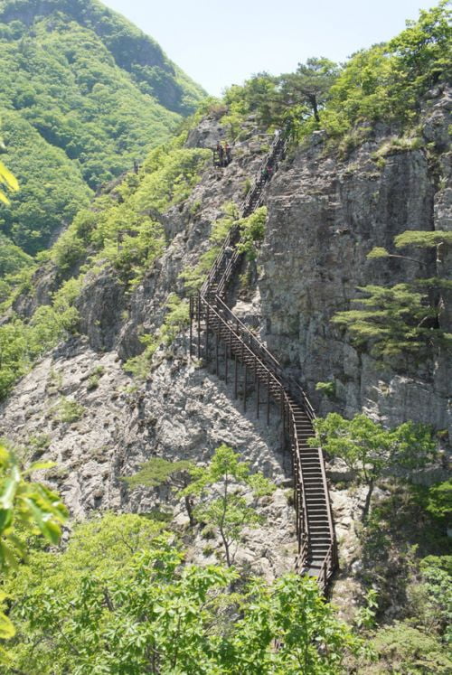 짧지만 독한 아홉 봉우리, 진안 구봉산