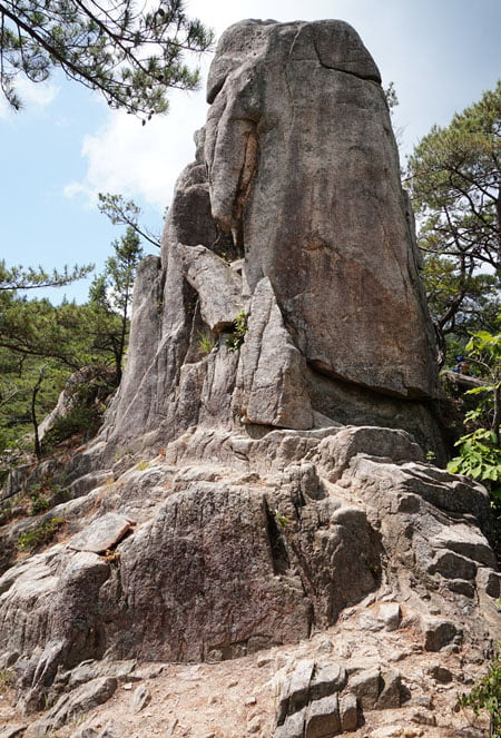 괴산 '사랑산'에 올라 지극 사랑을...