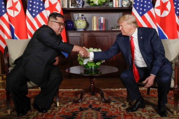 [박영실칼럼] 북미정상회담 트럼프대통령 행동분석 VS 김정은위원장 악수전략