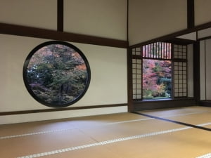 착 붙는 일본어 회화 : 다다미가 있는 일본 전통적인 방이에요.