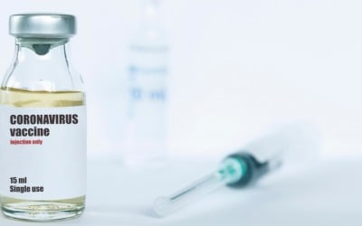 美연구진 "변이 코로나엔 백신 효과 크게 떨어져"