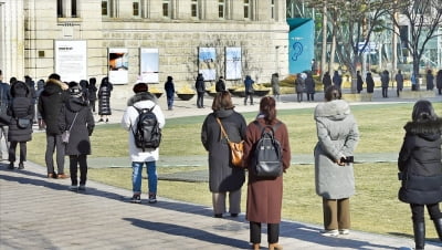 불안감 커지는 코로나19 상황…정부, 현행 거리두기 연장[종합]