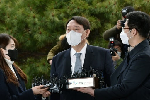 윤석열 전 총장이 지난 4일 사퇴 의사를 밝혔다. / 사진=한경 DB