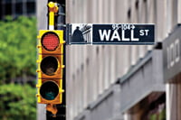 <YONHAP PHOTO-0451> A Wall Street sign hangs in New York, U.S., on Monday, May 10, 2010. Stocks rallied around the world, sending the MSCI World Index up the most in 13 months, while Greek, Spanish and Portuguese bonds soared after European policy makers announced an almost $1 trillion loan package to end the region's sovereign-debt crisis. Photographer: Daniel Acker/Bloomberg/2010-05-11 08:05:23/
<저작권자 ⓒ 1980-2010 ㈜연합뉴스. 무단 전재 재배포 금지.>