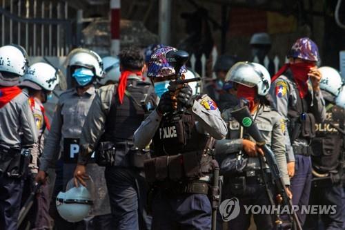 유엔 특별보고관 "군정 메시지는 '공격 계속'…세계가 행동해야"