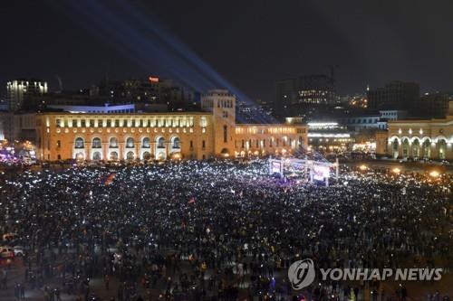 아르메니아 정국 혼란 가중…총리 조기총선 제안