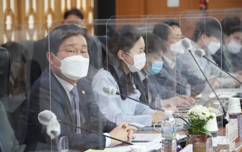 전해철 "LH의혹 檢 직접수사 쉽지 않아…국수본 역량 발휘할 것"