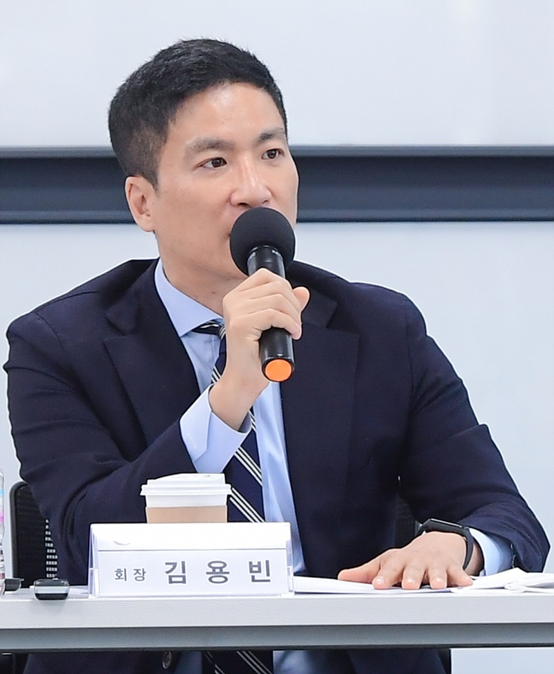 김용빈 대한컬링연맹 회장 "올림픽 금메달 따면 억대 포상"