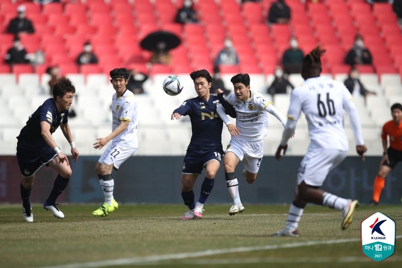 K리그2 이랜드, 전남과 1-1 무승부…선두 유지·3경기 무패(종합)