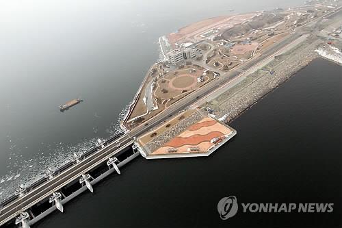 전북도의회, 정부에 '새만금 투자진흥지구 지정 촉구' 건의