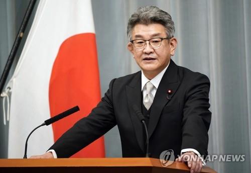 日스가 정권, 계속되는 유착 의혹…"현직 총무상도 NTT와 회식"