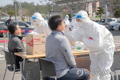 충북 올해 코로나19 진단검사 급증…"선제 검사 영향"