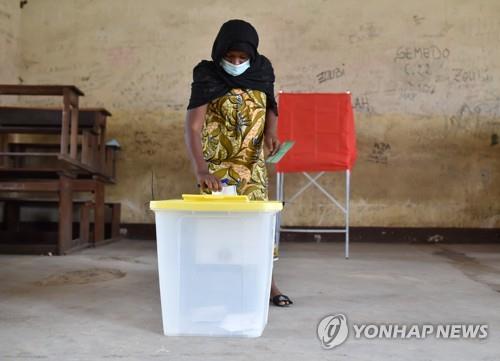 콩고 대선 실시…사수 응게소 대통령 장기집권 연장 예상