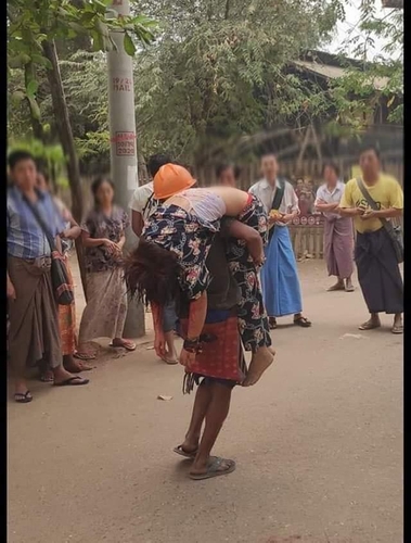 "미얀마 민간인 사망자 450명 넘어"…총맞고 산채 불태워지기도(종합)