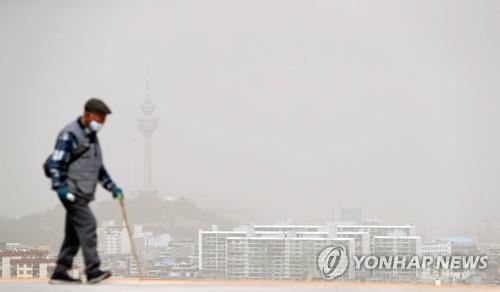 "종일 목 칼칼하고 눈 따갑고"…전국 올해 최악 황사