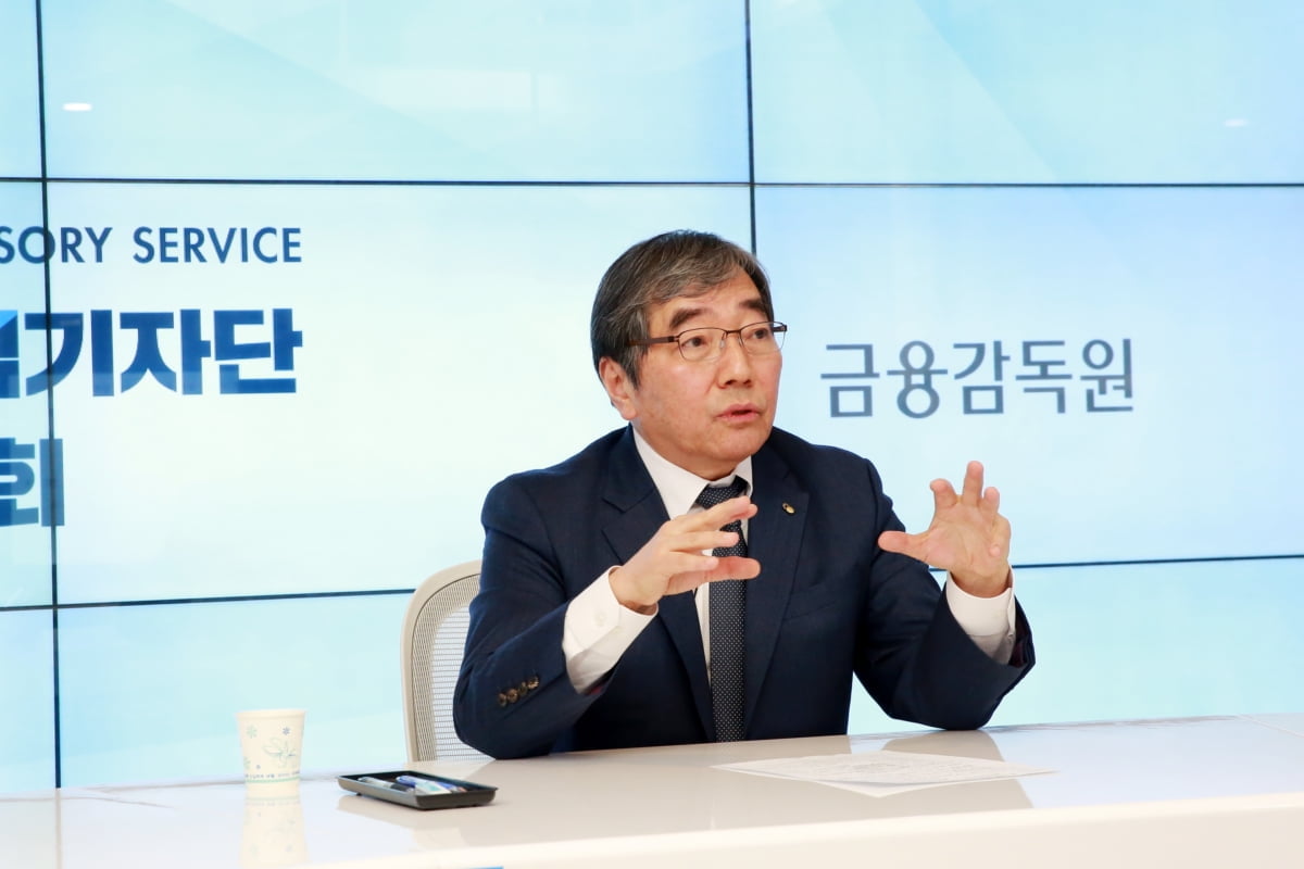 윤석헌 "사모펀드 제재, 계속해서 일관되고 공정하게 처리"