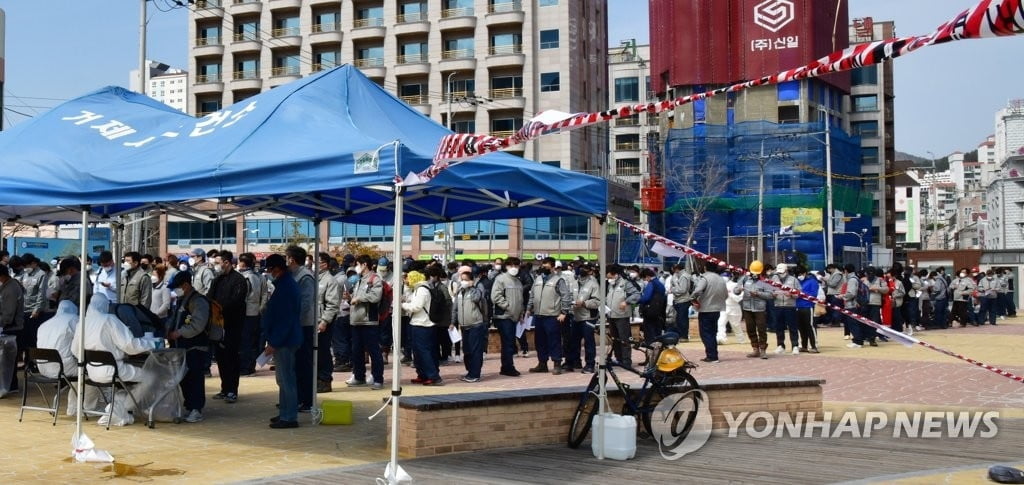 대우조선해양, 월요일 조업 중단…확진자 60명 넘어