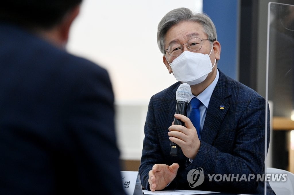 정용진에 편지 쓴 이재명, "화성테마파크 투자 결단에 감사"